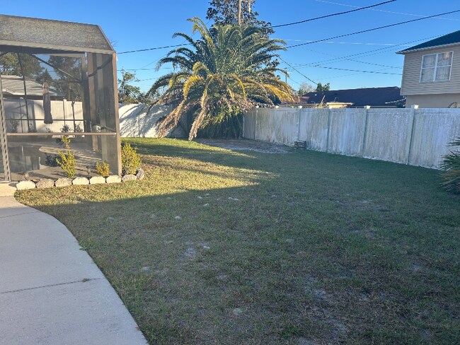 2301 Dumas Dr, Deltona, FL 32738 - photo 6