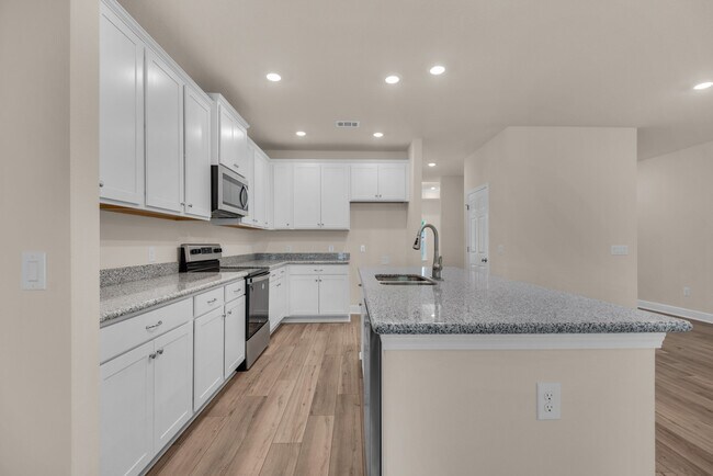 144 N Bentgrass Rd, Freeport, FL 32439 - photo 7