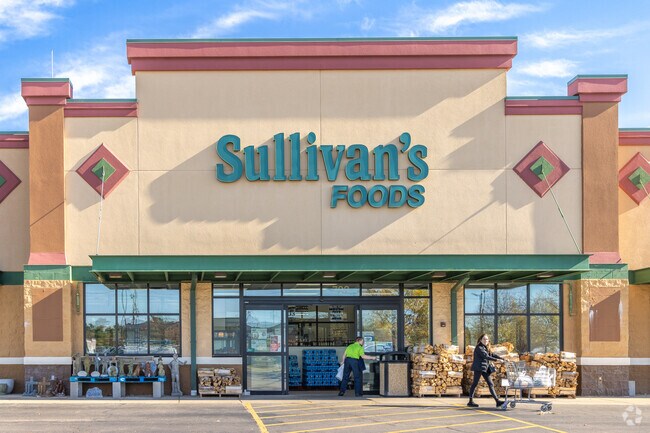 Sullivan's Foods serves up ready made meals in addition to produce and other groceries.