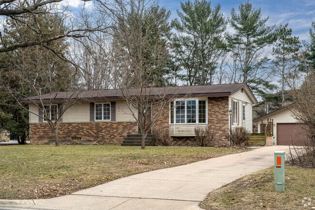 Ranch style homes are some of the most affordable homes in the Commons neighborhood.