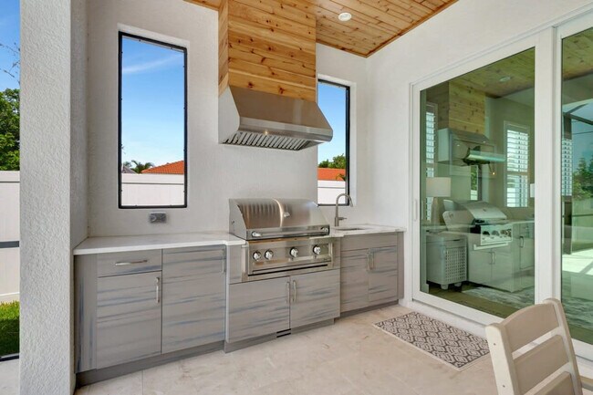 846 95th Ave N unit FL1-ID1073510P, Naples, FL 34108 - photo 4