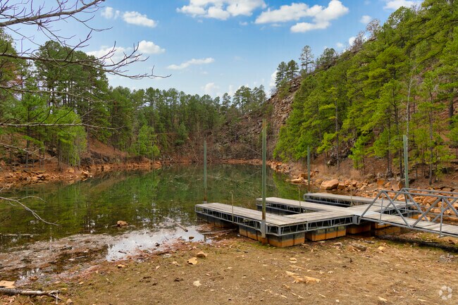 Welcome to Pinnacle Mountain State Park.