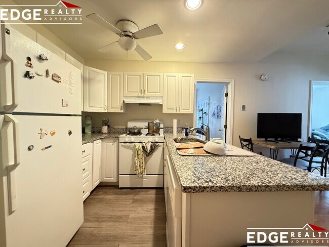 66 Egmont St unit 3, Brookline, MA 02446 - photo 2