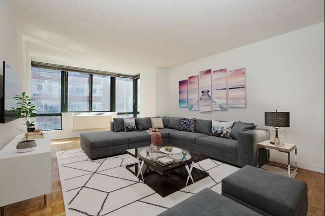 70 Battery Place unit 410, New York, NY 10280 - photo 2