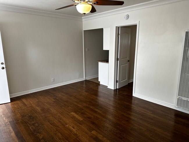 1900 E Appleton St, Long Beach, CA 90802 - photo 2