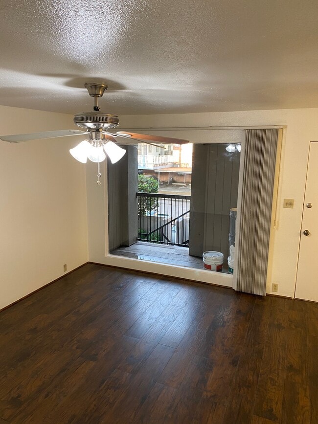 Living area view to patio