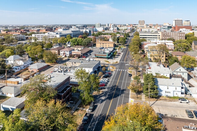 Everett is located just south of downtown Lincoln.