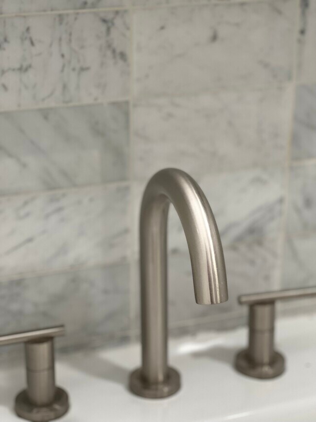 328 E 59th St unit 5, New York, NY 10022 - photo 6