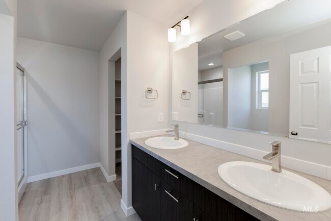 16718 Sentinel Ave, Caldwell, ID 83607 - photo 7