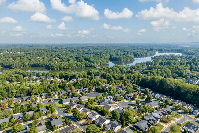 The Bluffs is right next to Lake Jeanette, where residents can recreate all year long.