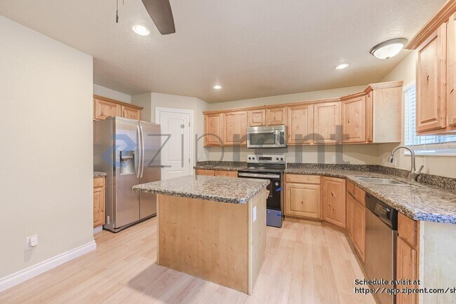 10326 Avondale Dr, Pleasant Grove, UT 84062 - photo 5