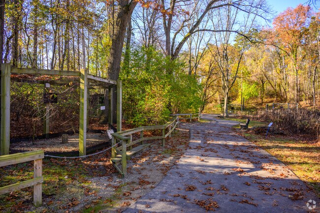 The Kellogg Bird Sanctuary, near South Gull Lake, includes and area for injured birds of prey.