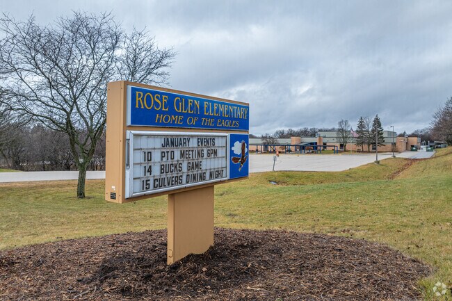 Rose Glenn Elementary School in Waukesha Village has an A-rating on Niche.
