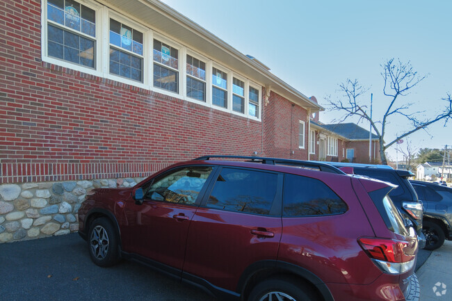 Sewell-Anderson Elementary School in Lynn has a student teacher ratio of 13 to 1.