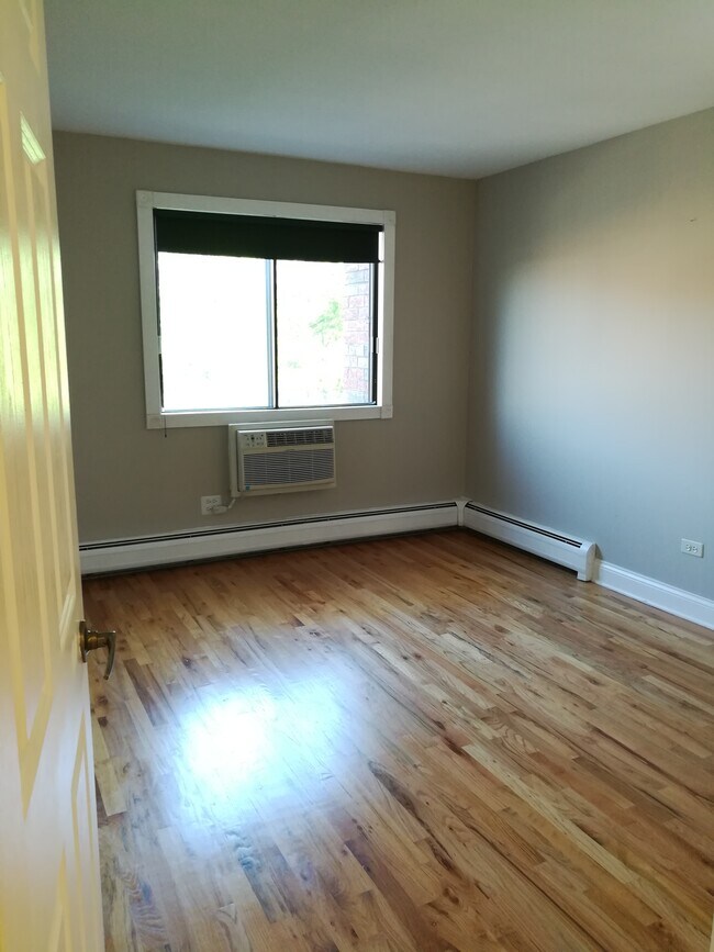 5310 N Chester Ave Unit 518, Chicago, IL 60656