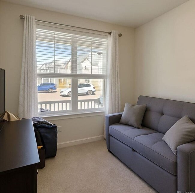 568 Yankee Boy Lp, Elizabeth, CO 80107 - photo 2