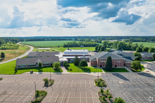 The Kalamazoo Christian Elementary and Middle School share the same facility.