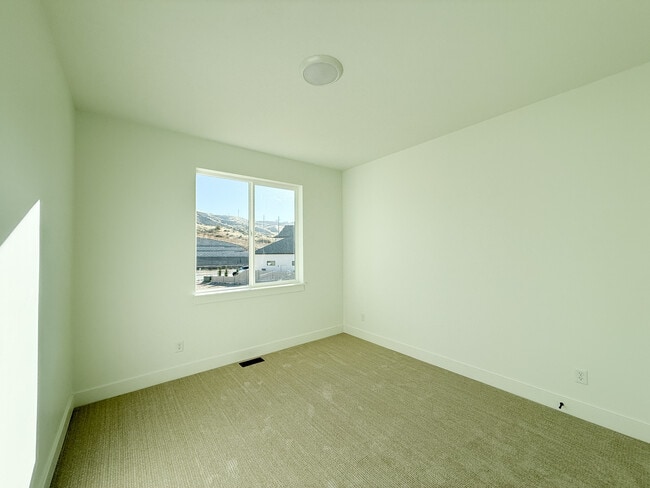 5369 N Lookout Cove, Lehi, UT 84048 - photo 7