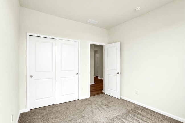 2041 Frost Line Ln, Greenfield, IN 46140 - photo 2