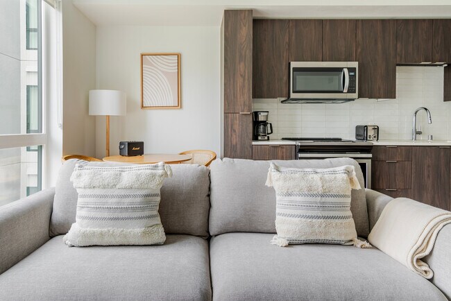 238 13th St unit FL7-ID2015, Oakland, CA 94612 - photo 2