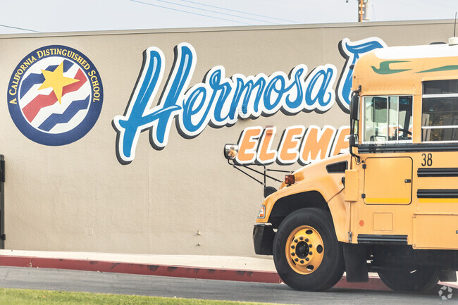 Hermos Drive Elementary is a California Distinguished School.