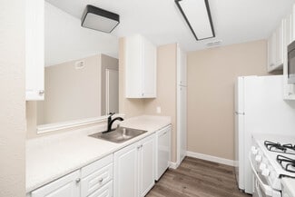 11805 Dry Creek Rd, Auburn, CA 95602