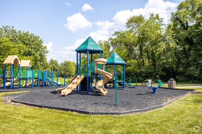 Pointe Vista Park Playground