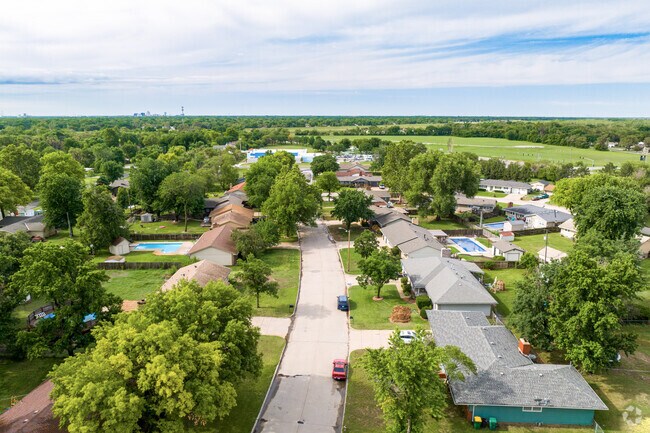 Sherwood Glen is a neighborhood with a peaceful and friendly environment.