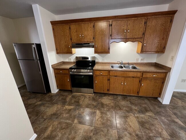 1319 31st St unit 2, Galveston, TX 77550 - photo 6