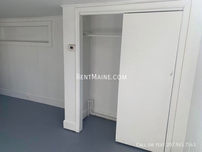 97 Center St unit 1, Bangor, ME 04401 - photo 3