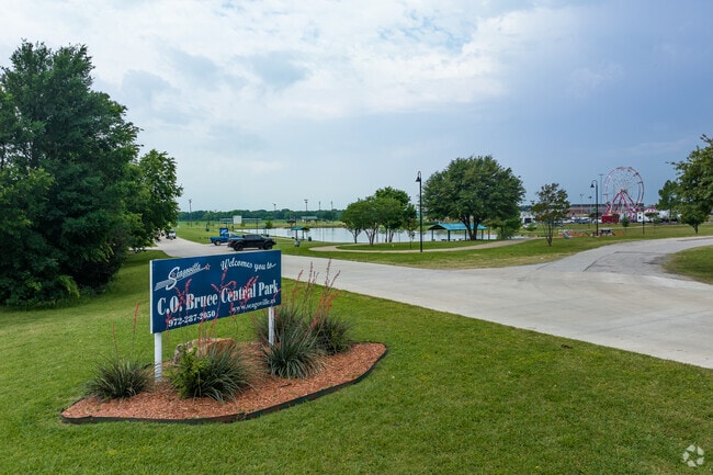 Bruce Central Park hosts SeagoFest and sports facilities.