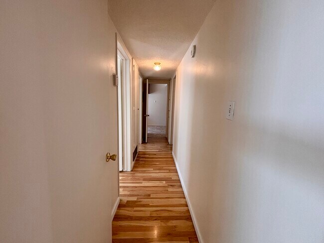 524 N 21st St unit A, Montebello, CA 90640 - photo 5