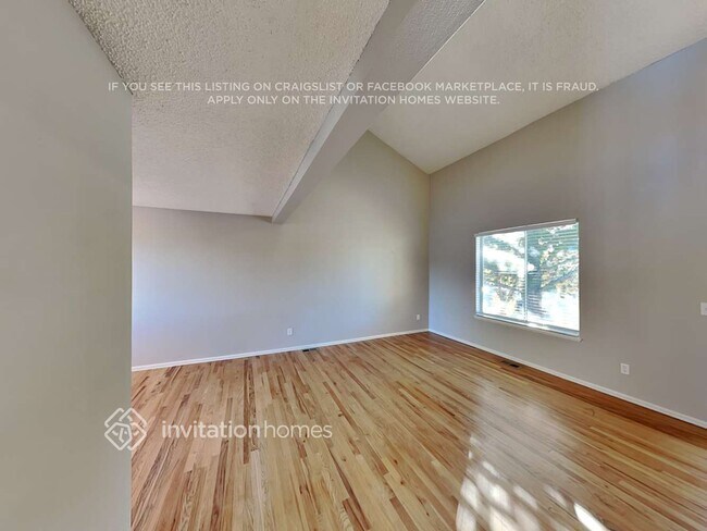 19751 E Bellewood Dr, Centennial, CO 80015 - photo 5