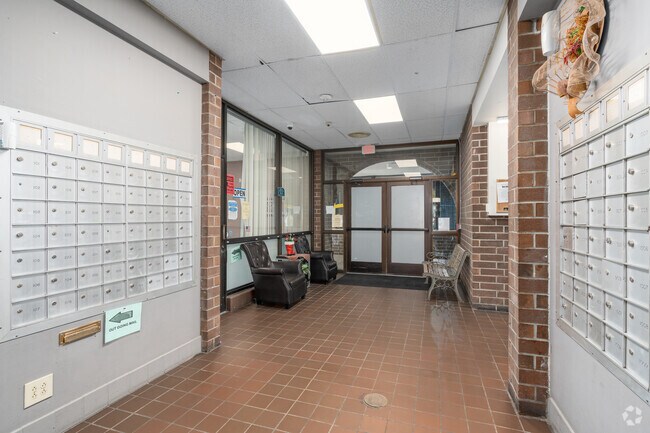 Berkshire Towers, Reading, PA 19601 - photo 6