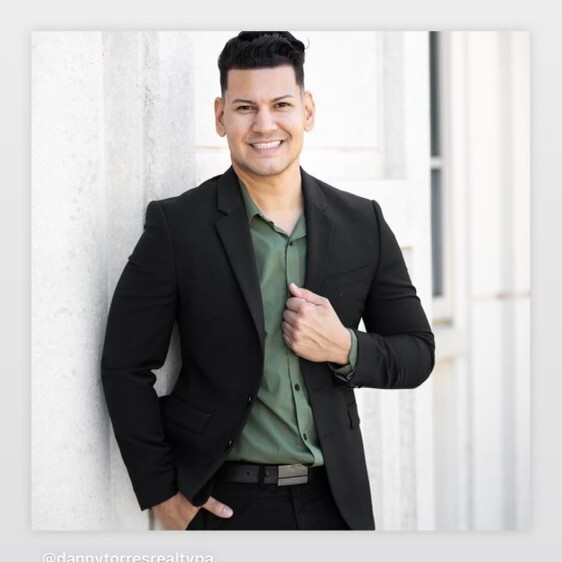 Agent Photo