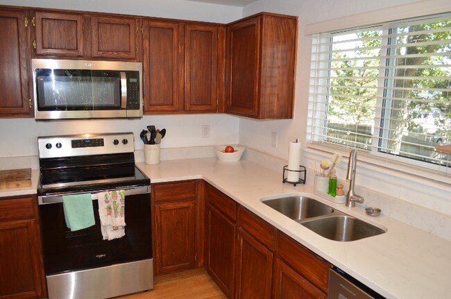 11332 Benton Ct, Westminster, CO 80020 - photo 7