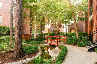 2350 Westcreek Ln, Houston, TX 77027
