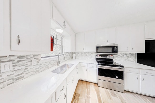 2731 Rockdale Dr, Decatur, GA 30034 - photo 3