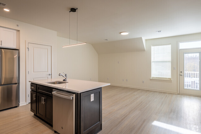 1BR, 1BA - 764SF