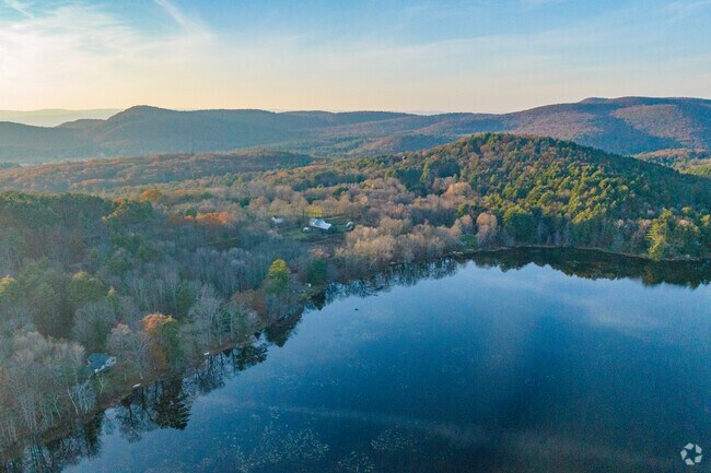 In 1985 a Buddhist monastic order called Nipponzan Myohji erected a large monument in Leverett.