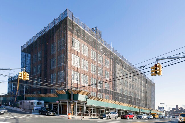 Icahn Charter School 2 has a student-teacher ratio of 12 to 1.