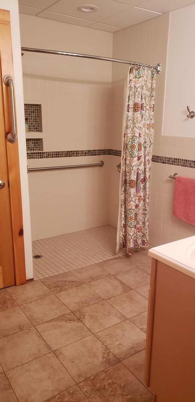 10 Andrew Dr, Monroe Township, NJ 08831 - photo 6