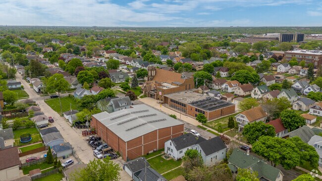 Milwaukee students can attend Siloah Lutheran School.