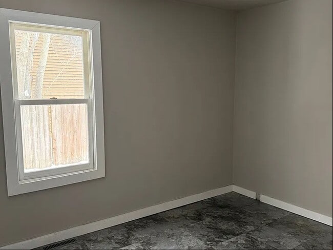 24684 W Lake Shore Dr, Round Lake Beach, IL 60073 - photo 5