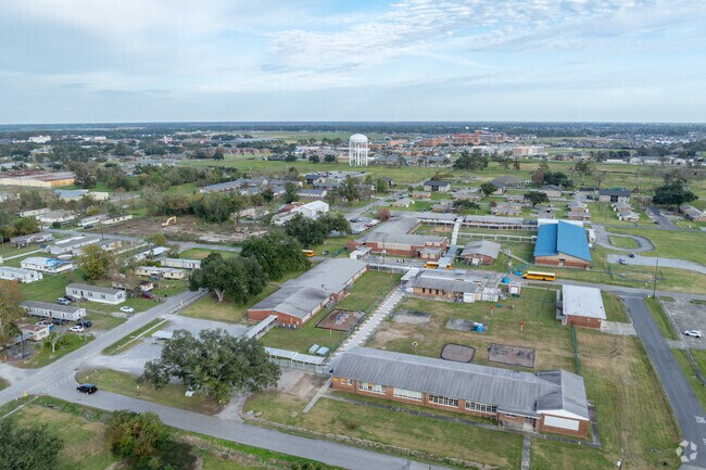 Teachers at C.M. Washington Elementary School are Crafting bright futures through education.