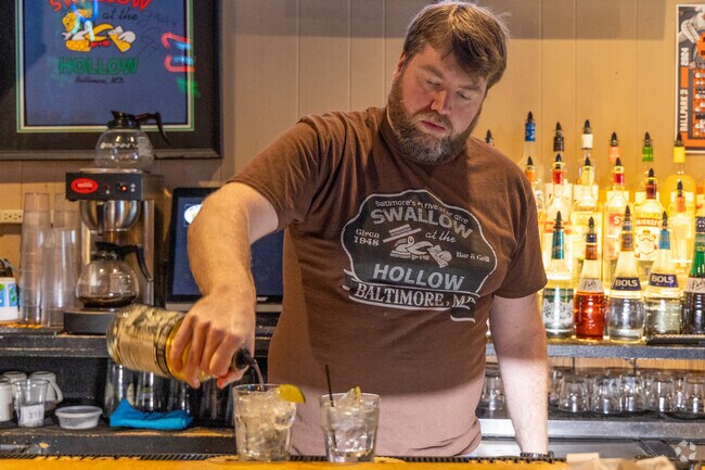 Glen Oaks residents can grab a drink at Swallow at the Hollow a beloved neighborhood bar.