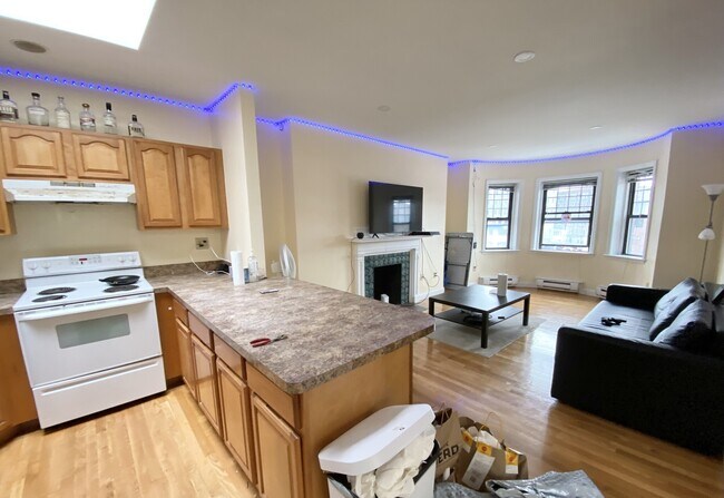 529 Newbury St unit 3, Boston, MA 02215 - photo 5