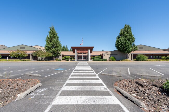 Nisqually Middle School has a 19:1 student-teacher ratio.