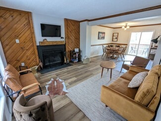 475A King St, Basye, VA 22810