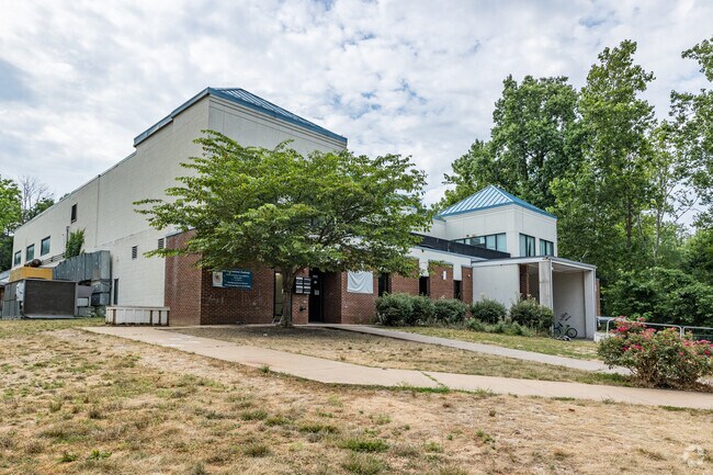 Washington International Academy 7